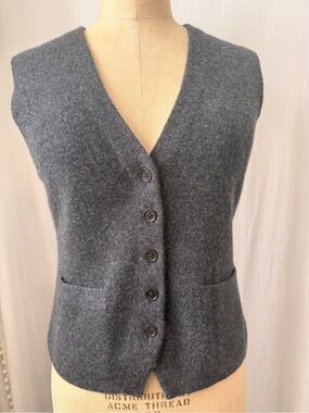 Banana Republic, 100% Cashmere Sweater Vest, sz M